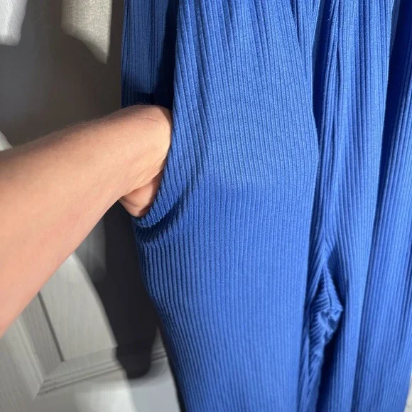 Gilli One Piece Cropped Wide Leg Jumper Sz Medium. Royal Blue - Picture 3 of 10